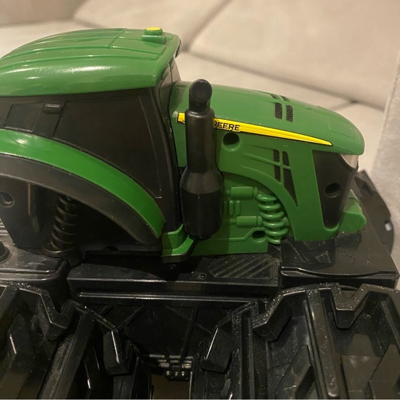 John Deere Monster Treads Mega Wheels Tractor Toy - Picture 4 of 6